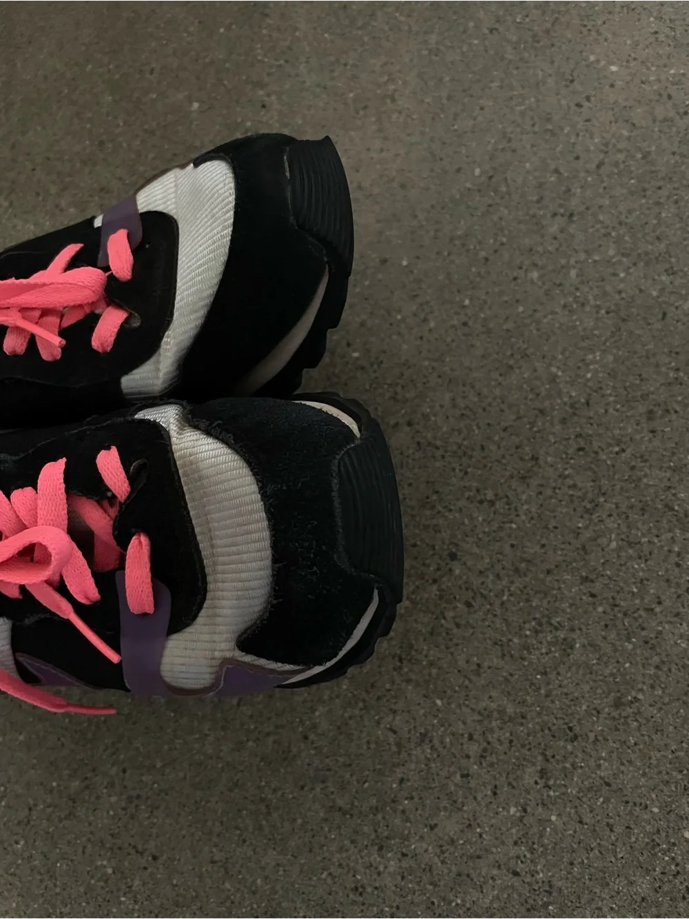 Nike Women’s Black and Purple Running Sneakers with Pink Laces Size 7